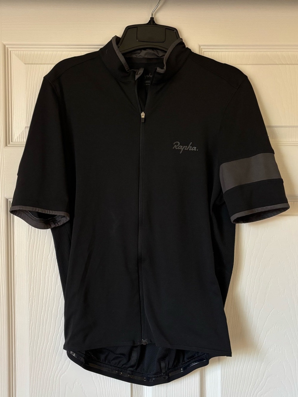 Rapha Black Short-Sleeve Performance Cycling Jersey with Gray Sleeve Stripe